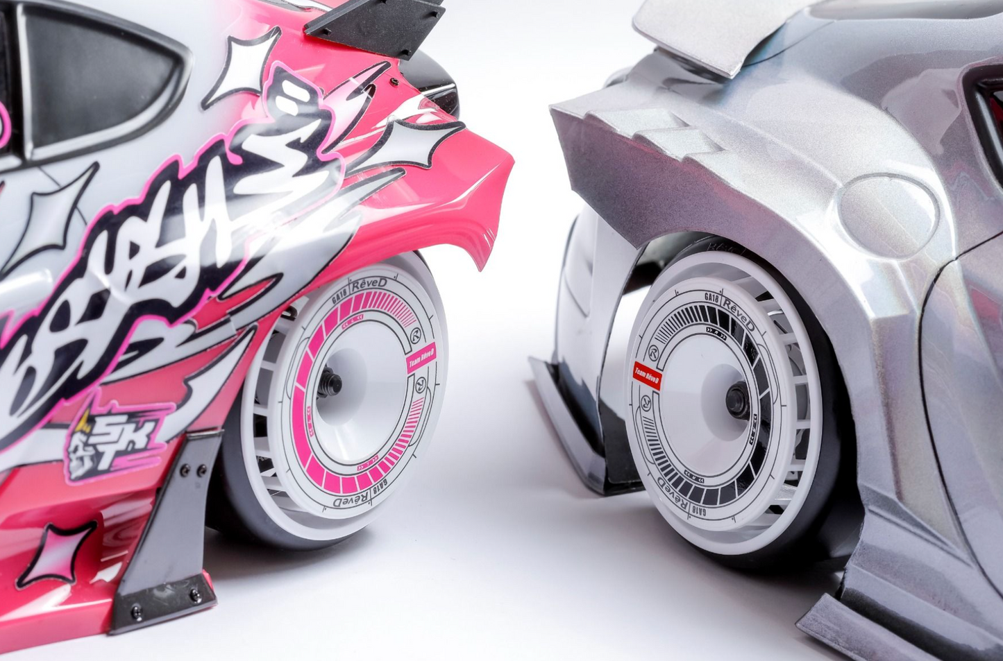 REVE D Wheel Sticker for RW-GA18 (White/Black)(RJ-SW01WK)