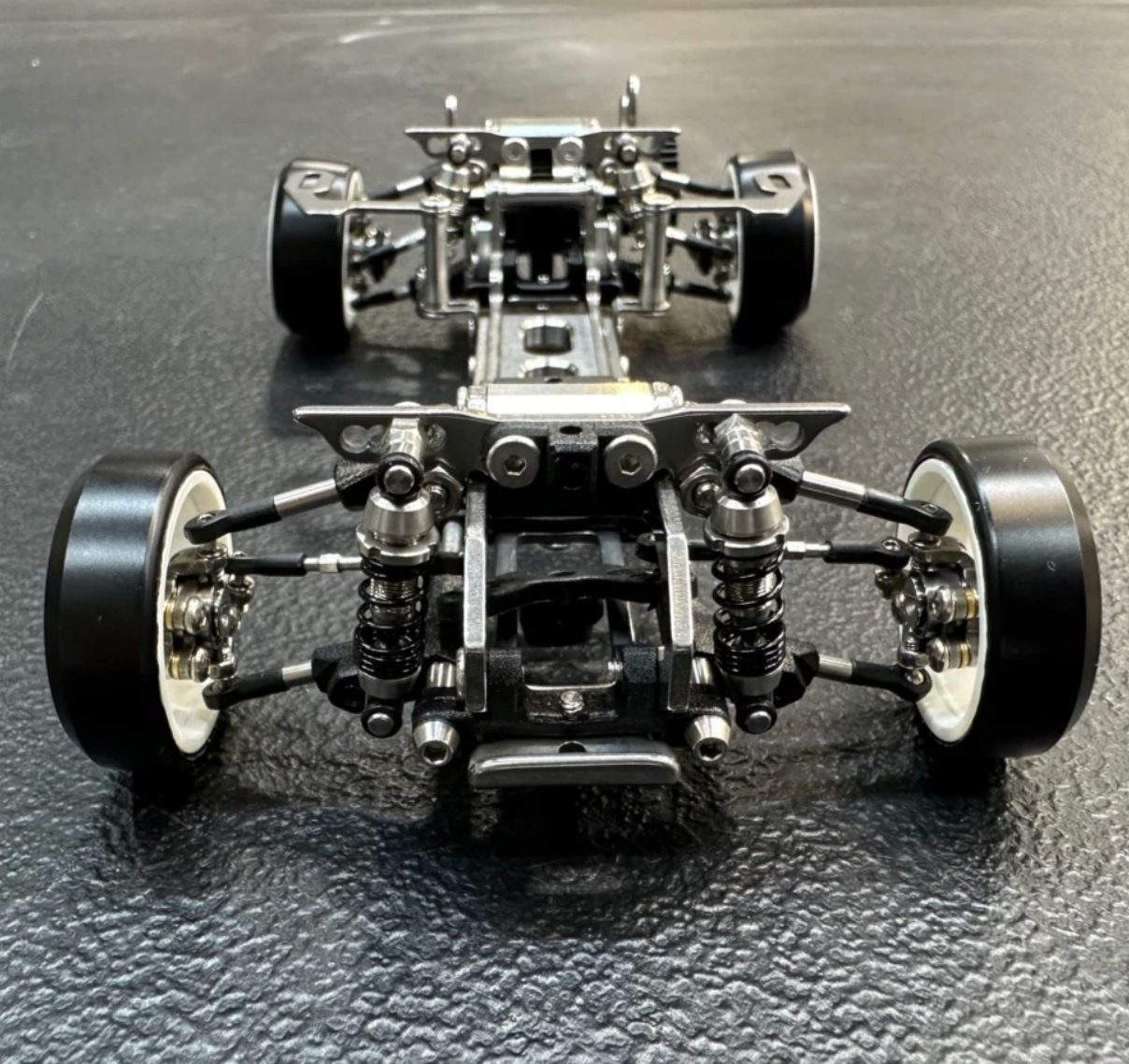 RTS v0 1-24 RWD Drift Chassis Kit - Almost Fully Assembled [Rhino Racing] RTS-2401-0